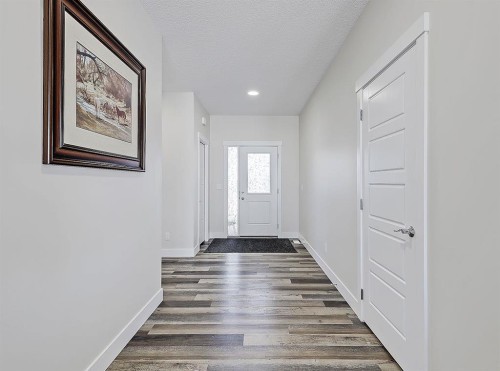 125 Westview Drive, Nanton, AB - Indoor Photo Showing Other Room