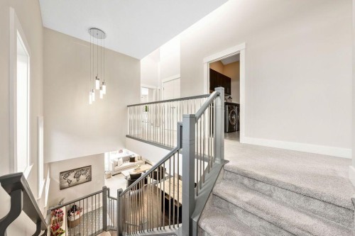 1126 40 Street Sw, Calgary, AB - Indoor Photo Showing Other Room