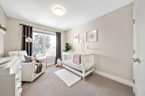 1126 40 Street Sw, Calgary, AB - Indoor Photo Showing Bedroom