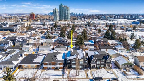 1126 40 Street Sw, Calgary, AB - Outdoor With View