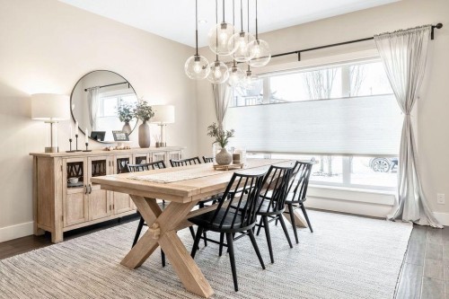 1126 40 Street Sw, Calgary, AB - Indoor Photo Showing Dining Room