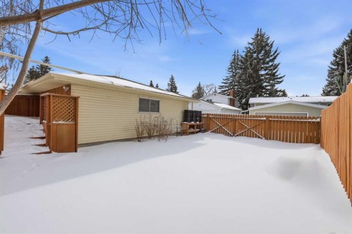 5031 Vienna Drive Nw, Calgary, AB - Outdoor