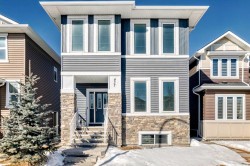 437 Redstone Grove NE Calgary, AB T3N 0T7