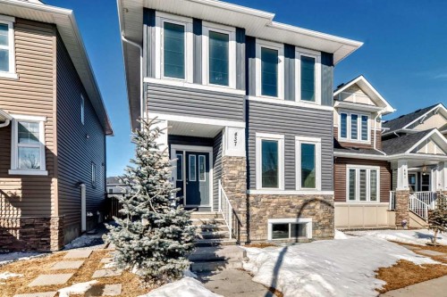 437 Redstone Grove Ne, Calgary, AB - Outdoor With Facade
