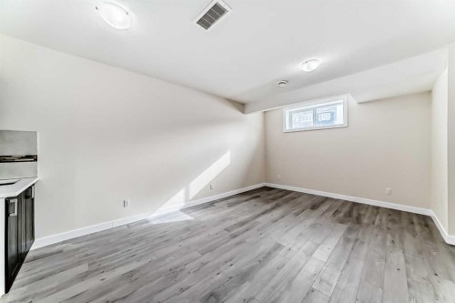 437 Redstone Grove Ne, Calgary, AB - Indoor Photo Showing Other Room