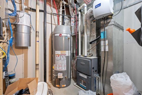 420 14 Avenue Ne, Calgary, AB - Indoor Photo Showing Basement