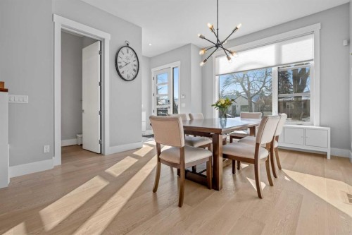 420 14 Avenue Ne, Calgary, AB - Indoor Photo Showing Dining Room