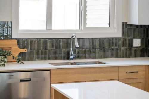 14406 15 Street Ne, Calgary, AB - Indoor Photo Showing Kitchen With Double Sink