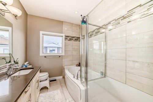 106 Cougar Ridge Landing Sw, Calgary, AB - Indoor Photo Showing Bathroom
