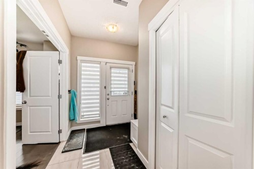 106 Cougar Ridge Landing Sw, Calgary, AB - Indoor Photo Showing Other Room
