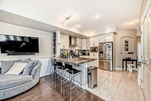 106 Cougar Ridge Landing Sw, Calgary, AB - Indoor Photo Showing Other Room