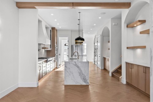 907 36 Street Nw, Calgary, AB - Indoor Photo Showing Other Room