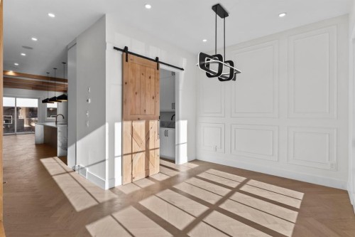 907 36 Street Nw, Calgary, AB - Indoor Photo Showing Other Room