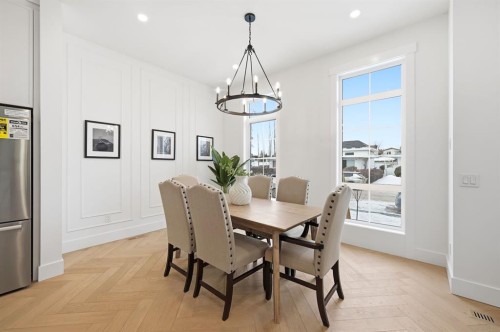 907 36 Street Nw, Calgary, AB - Indoor Photo Showing Dining Room
