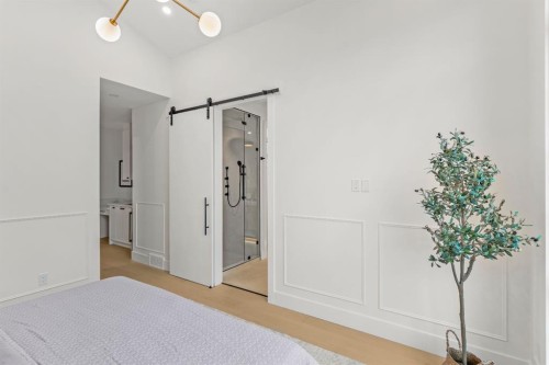 907 36 Street Nw, Calgary, AB - Indoor