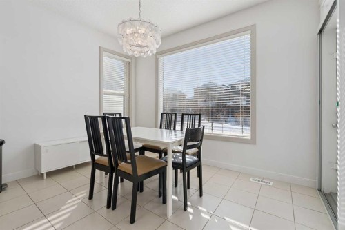 47 Everbrook Crescent Sw, Calgary, AB - Indoor Photo Showing Dining Room
