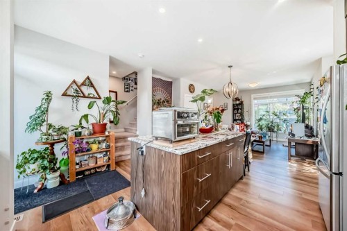 118 Sage Meadows Gardens Nw, Calgary, AB - Indoor Photo Showing Kitchen