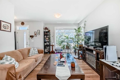118 Sage Meadows Gardens Nw, Calgary, AB - Indoor Photo Showing Living Room
