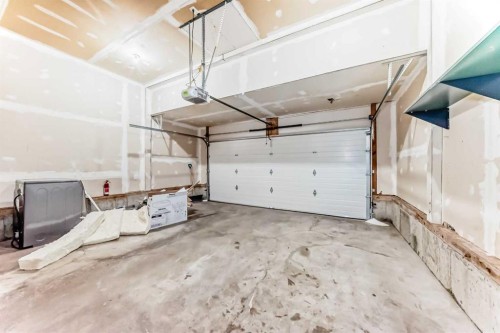 9 Saddlecrest Crescent Ne, Calgary, AB - Indoor Photo Showing Garage