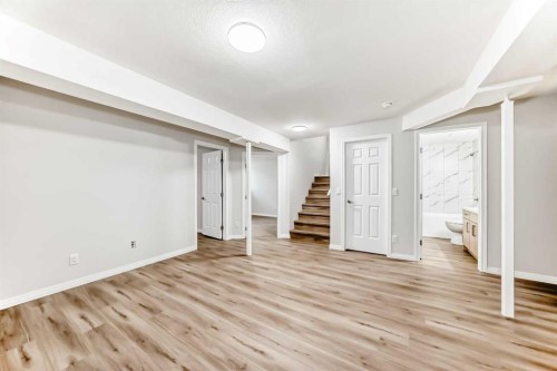 9 Saddlecrest Crescent Ne, Calgary, AB - Indoor Photo Showing Other Room