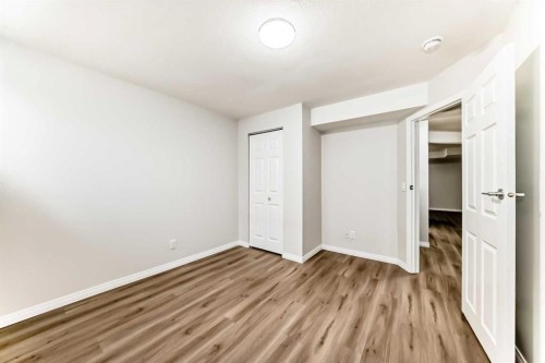 9 Saddlecrest Crescent Ne, Calgary, AB - Indoor Photo Showing Other Room