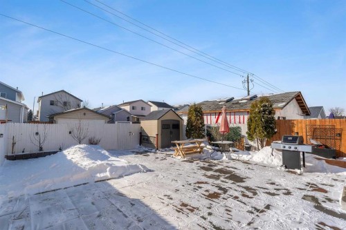 3790 Catalina Boulevard Ne, Calgary, AB - Outdoor