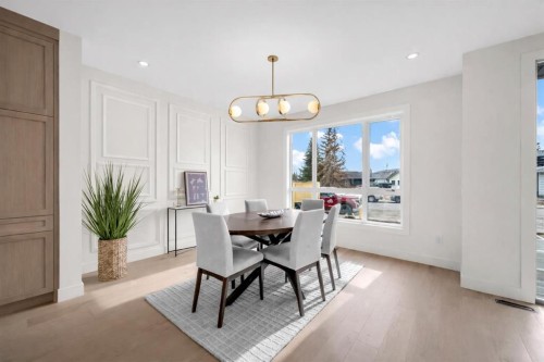 8140 47 Avenue Nw, Calgary, AB - Indoor Photo Showing Dining Room