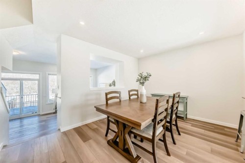 272 Cranbrook Square Se, Calgary, AB - Indoor Photo Showing Dining Room