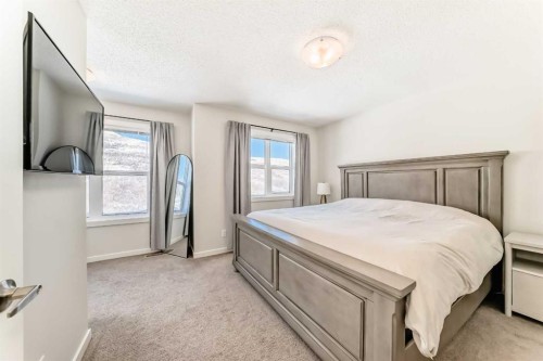 272 Cranbrook Square Se, Calgary, AB - Indoor Photo Showing Bedroom