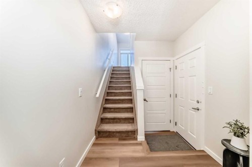 272 Cranbrook Square Se, Calgary, AB - Indoor Photo Showing Other Room