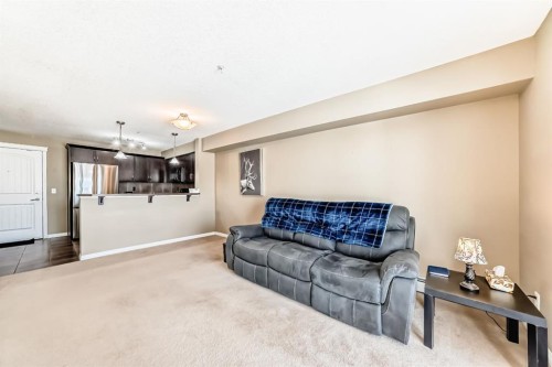 4216-31 Country Village Manor Ne, Calgary, AB - Indoor Photo Showing Living Room