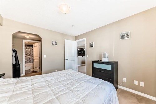4216-31 Country Village Manor Ne, Calgary, AB - Indoor Photo Showing Bedroom