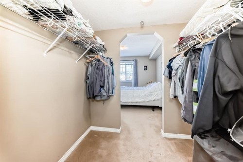 4216-31 Country Village Manor Ne, Calgary, AB - Indoor With Storage