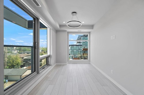 841-110 18A Street Nw, Calgary, AB - Indoor Photo Showing Other Room