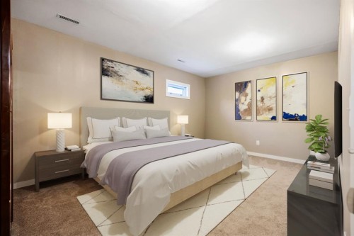 338 Georgian Villas Ne, Calgary, AB - Indoor Photo Showing Bedroom