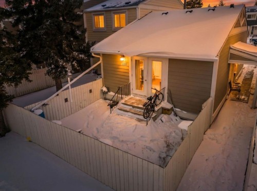 338 Georgian Villas Ne, Calgary, AB - Outdoor With Exterior