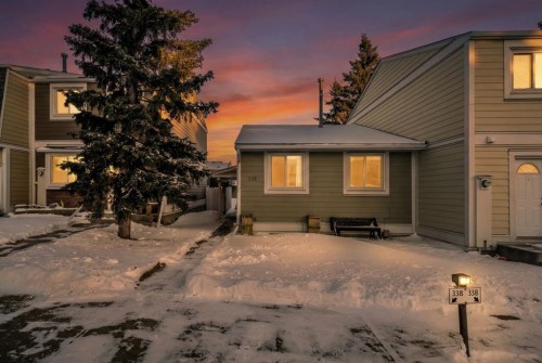 338 Georgian Villas Ne, Calgary, AB - Outdoor