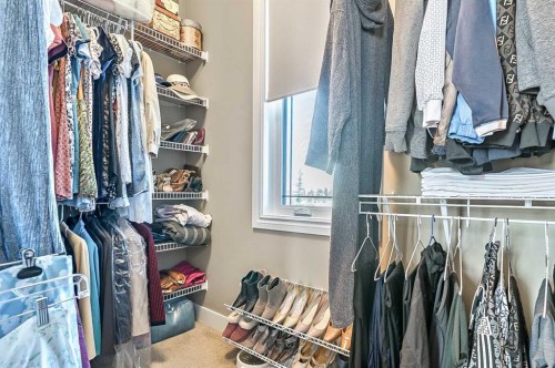 108 Ravencrest Drive, Rural Foothills County, AB - Indoor With Storage