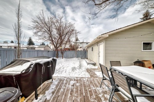 208 Woodbine Boulevard Sw, Calgary, AB - Outdoor With Deck Patio Veranda