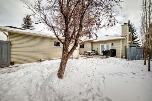 208 Woodbine Boulevard Sw, Calgary, AB - Outdoor