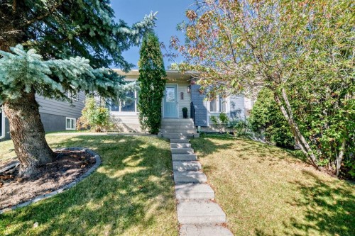 208 Woodbine Boulevard Sw, Calgary, AB - Outdoor