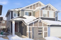 304 Creekrun Crescent SW Airdrie, AB T4B 5J8