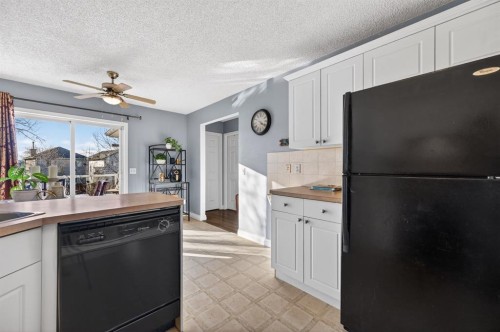 131 Covepark Place Ne, Calgary, AB - Indoor Photo Showing Kitchen