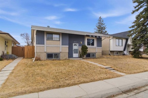 3811 14 Avenue Ne, Calgary, AB - Outdoor