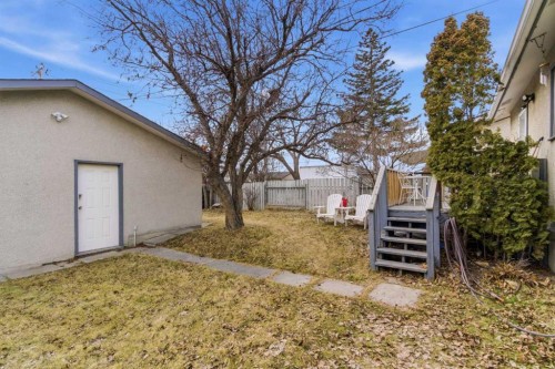 3811 14 Avenue Ne, Calgary, AB - Outdoor