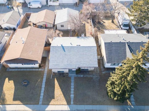 3811 14 Avenue Ne, Calgary, AB - Outdoor