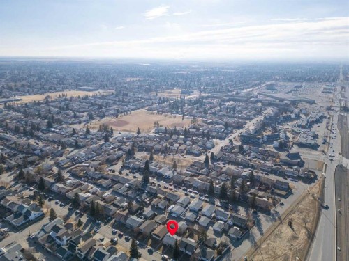 3811 14 Avenue Ne, Calgary, AB - Outdoor With View