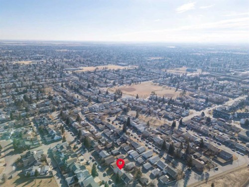 3811 14 Avenue Ne, Calgary, AB - Outdoor With View