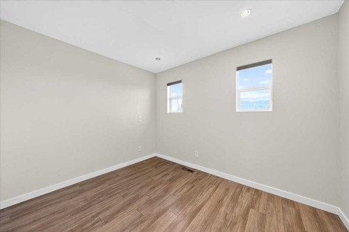 2103 Country Hills Circle Nw, Calgary, AB - Indoor Photo Showing Other Room