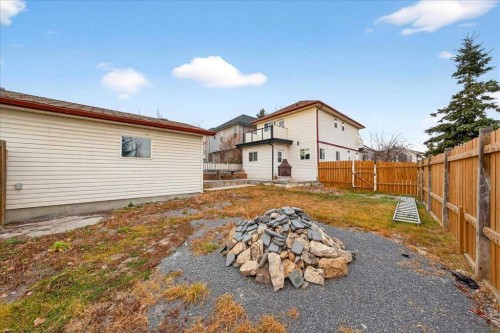 2103 Country Hills Circle Nw, Calgary, AB - Outdoor